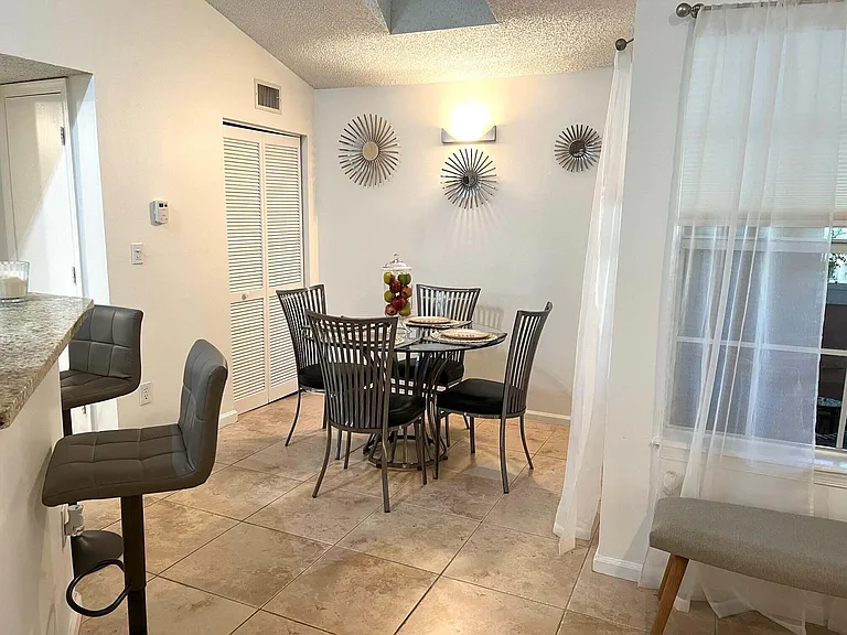 1125 Crystal Way #F — Photo 9