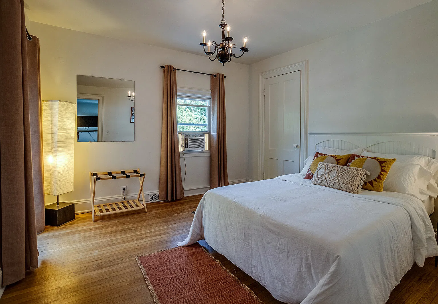 2 bed, 1100 sqft, $1,500 — Photo 3