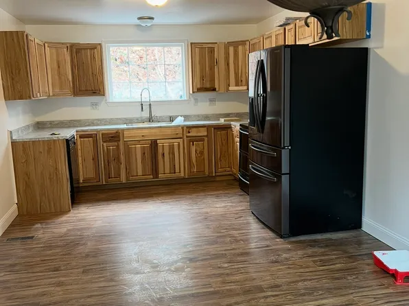 (undisclosed Address), Lavalette, WV 25535