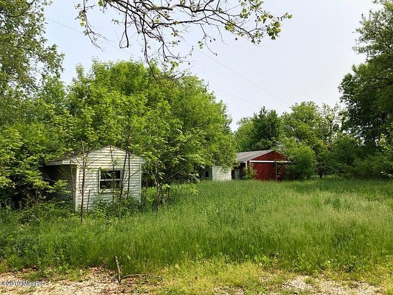 2nd image of 4100 Butler Rd