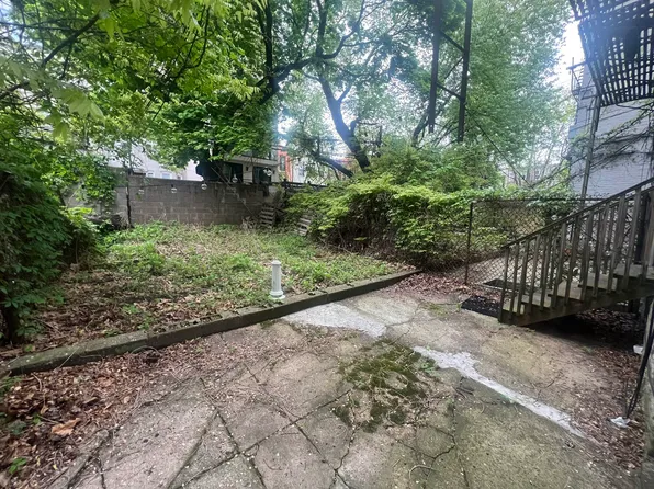 2537 Church Avenue image 1 of 10