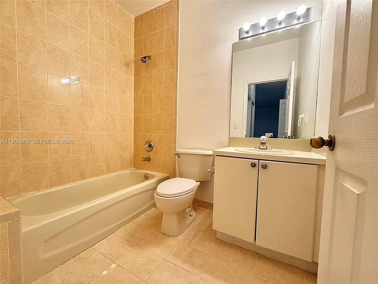2590 NE 3rd Dr #203 — Photo 27