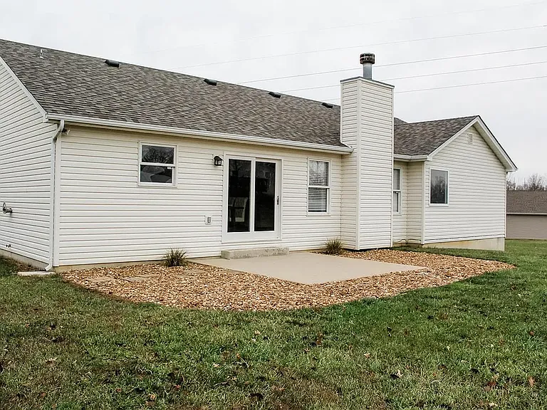 3863 Bedford Pointe Dr — Photo 40