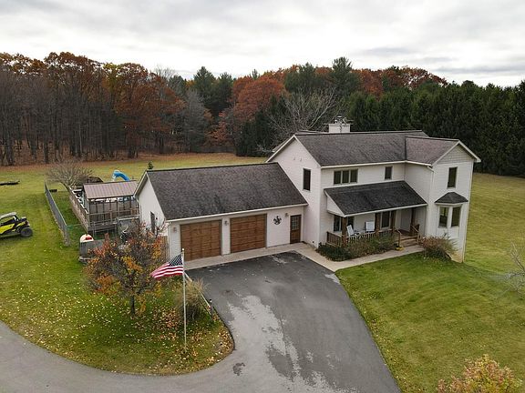3rd image of 8204 Palomino Dr