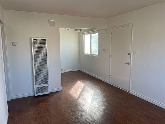 Entry into family room and dining area
