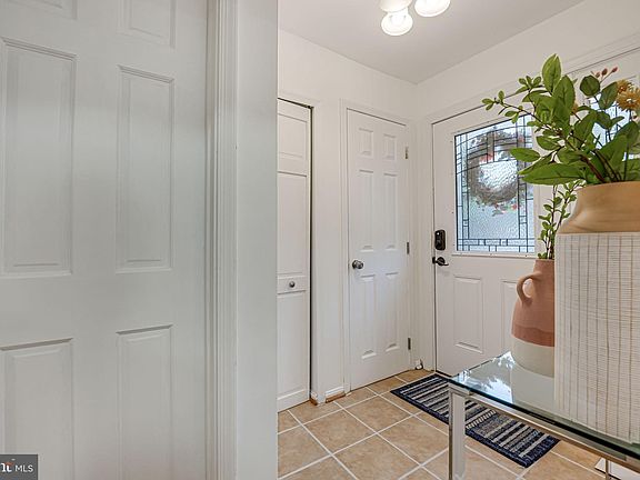 4th image of 5756 Heritage Hill Dr