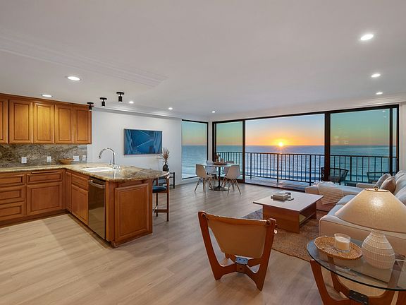 2nd image of 721 Esplanade Unit 301