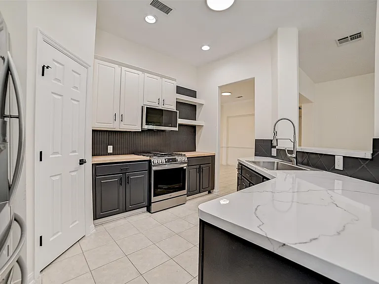 70 Camber Pine Pl — Photo 7