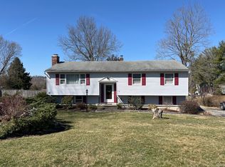 27 Green Pasture Rd, Bethel, CT 06801