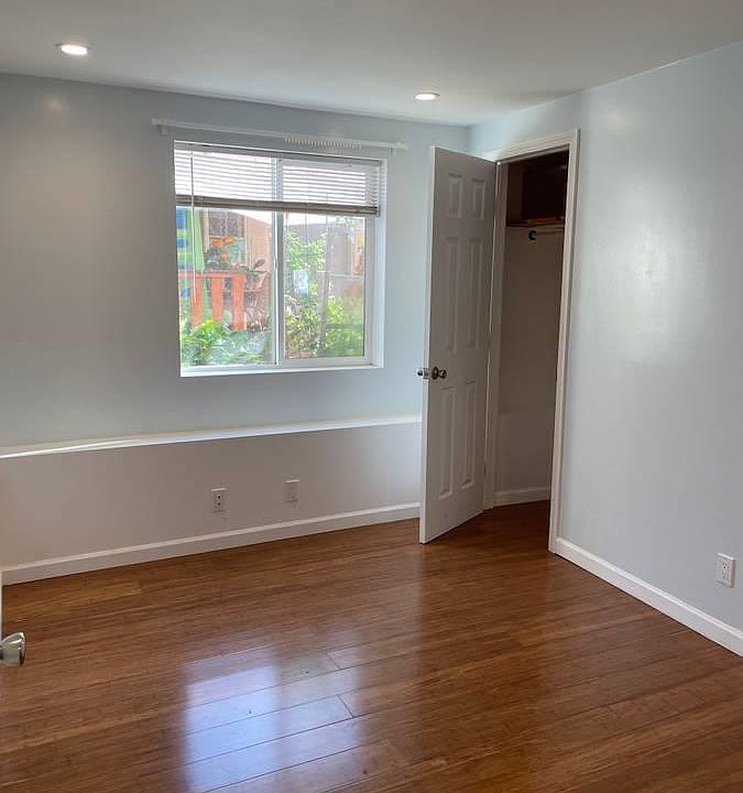 1st image of 383 Woodrow St