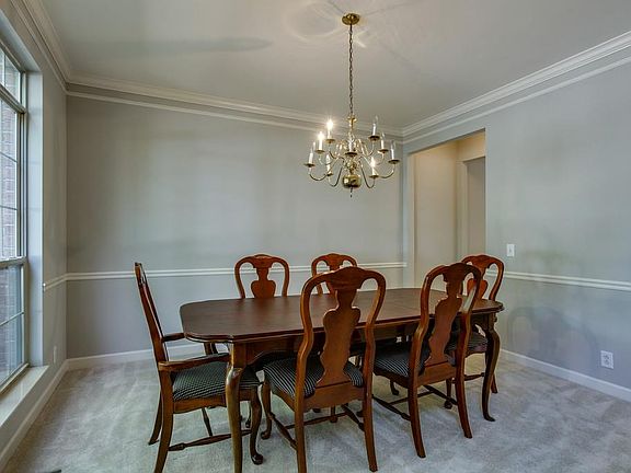 5th image of 608 Grange Hill Ct