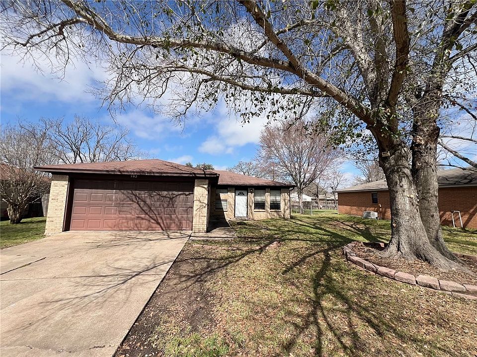 1st image of 903 San Benito Dr
