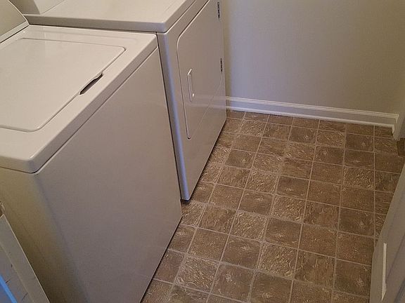 5th image of 2136 I1 Flagstone Ct