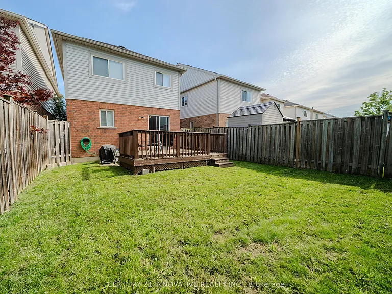 28 Samandria Ave #UPPER — Photo 45