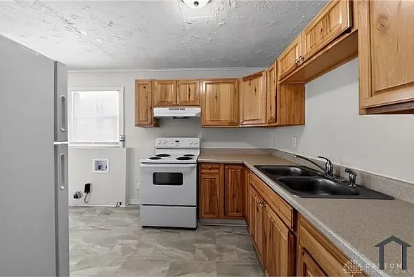 3810 Ark Ave — Photo 7