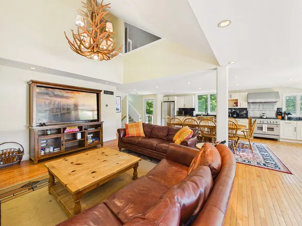 300 Trailside Drive Unit D, Killington, VT 05751