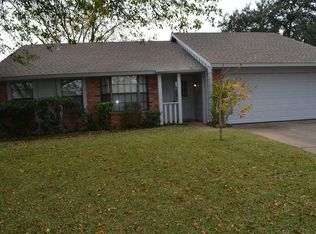 400 Island Ct, Irving, TX 75060