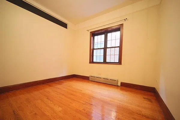 Rented by Metropolitan Realty | media 13
