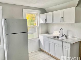 62 Rodney St APT 3, Worcester, MA 01605