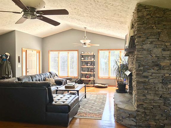 5th image of 1318 Bonneville Dr