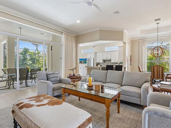 5th image of 1357 W Island Club Sq