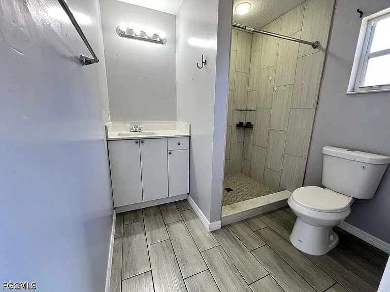 715 SE 24th Ave #715 — Photo 25