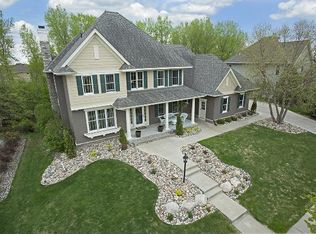 3303 Crestmoor Dr, Woodbury, MN 55125