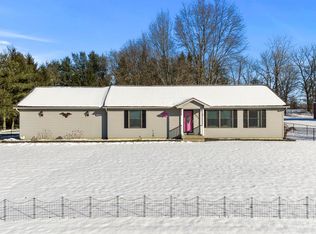 1025 W Gump Rd, Fort Wayne, IN 46845