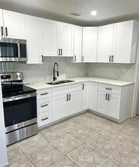 1224 NW 19th Ct #1 — Photo 1