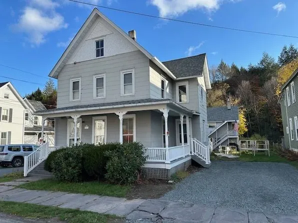 1607 East St, Honesdale, PA 18431