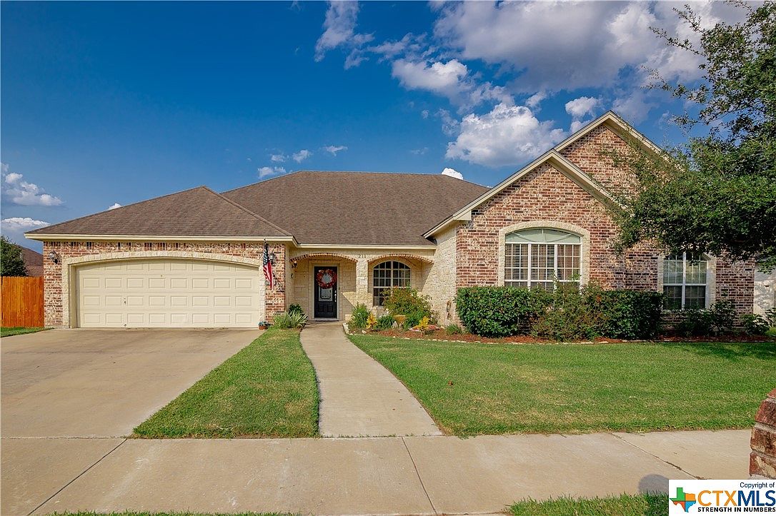 211 Iron Gate, Victoria, TX 77904 Zillow