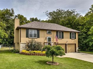 708 Christopher Dr, Pleasant Hill, MO 64080