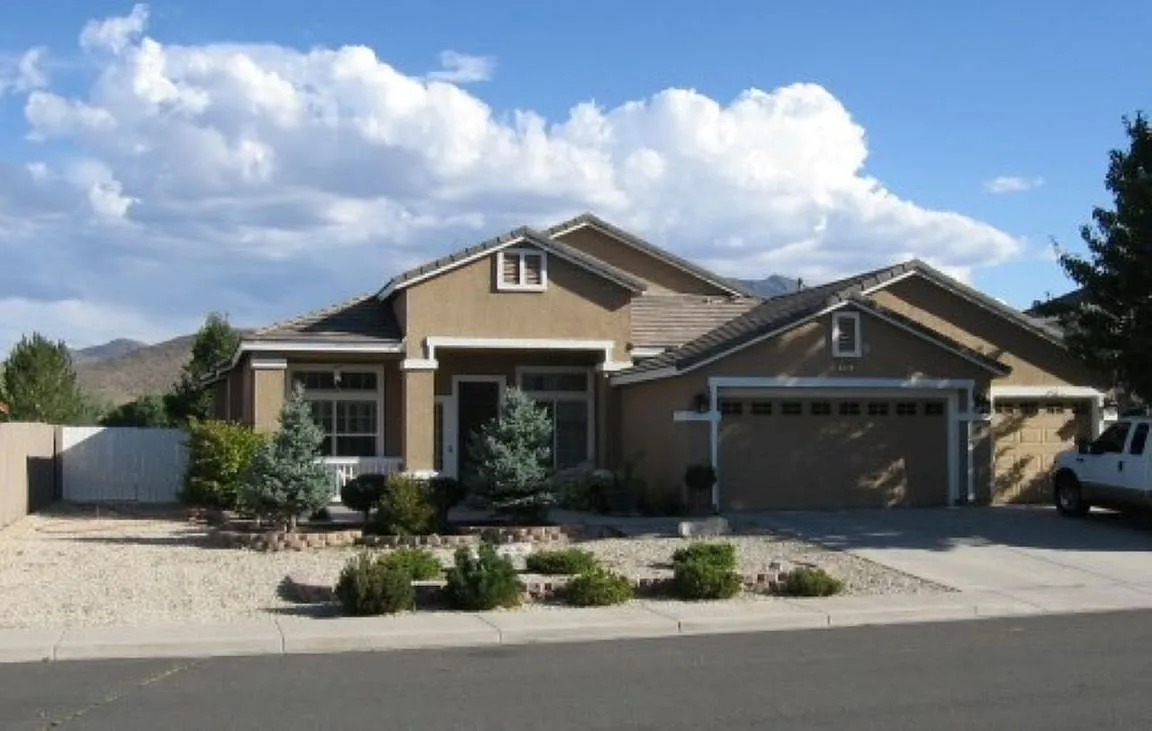 1513 Riverpark Pkwy photo 1