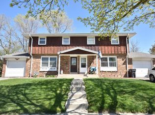 326 Darlene Dr #328, Waukesha, WI 53189