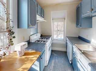 102 S Main St #3, Bethel, VT 05032