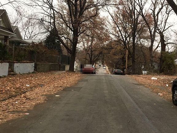 5th image of 322 N White Ave