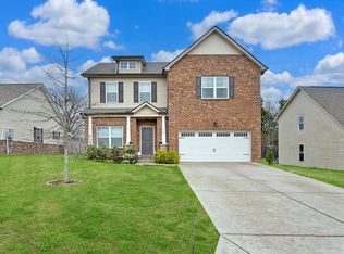 407 Barbaro Ct, Burns, TN 37029