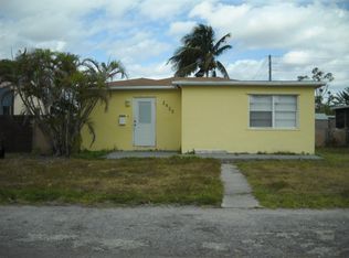 2423 Wilson St, Hollywood, FL 33020
