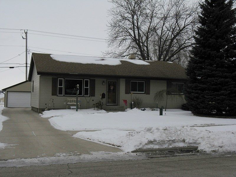 1st image of 73 Wakawn Ave