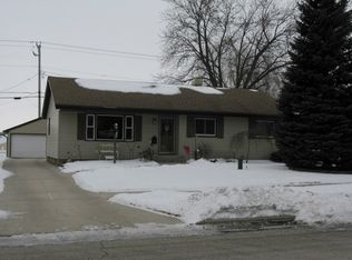 73 Wakawn Ave, Fond Du Lac, WI 54935