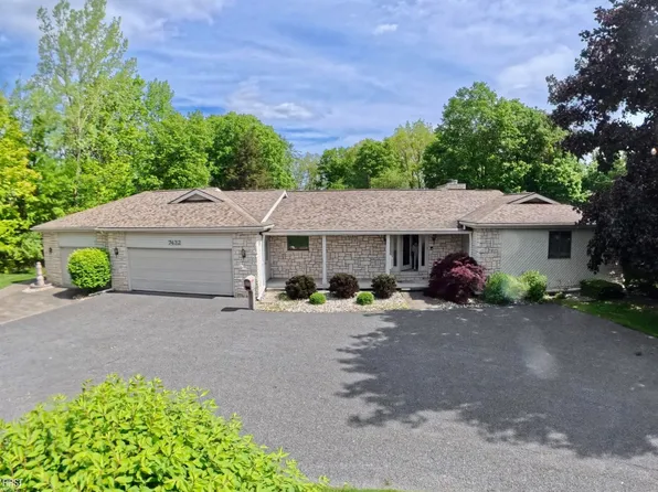 7432 River Rd, Flushing, MI 48433