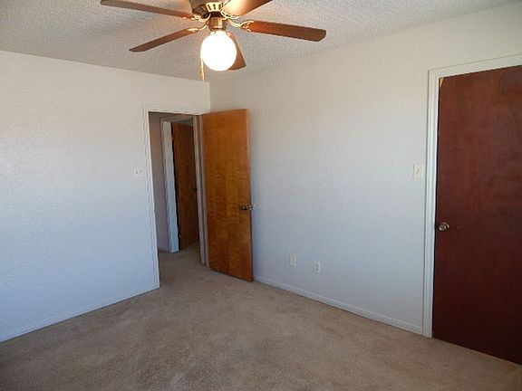 4th image of 4804 Rainbow Cir APT A