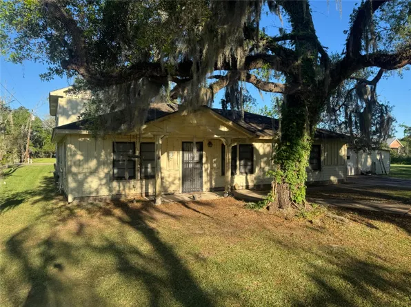 513 Dogwood St, Brazoria, TX 77422