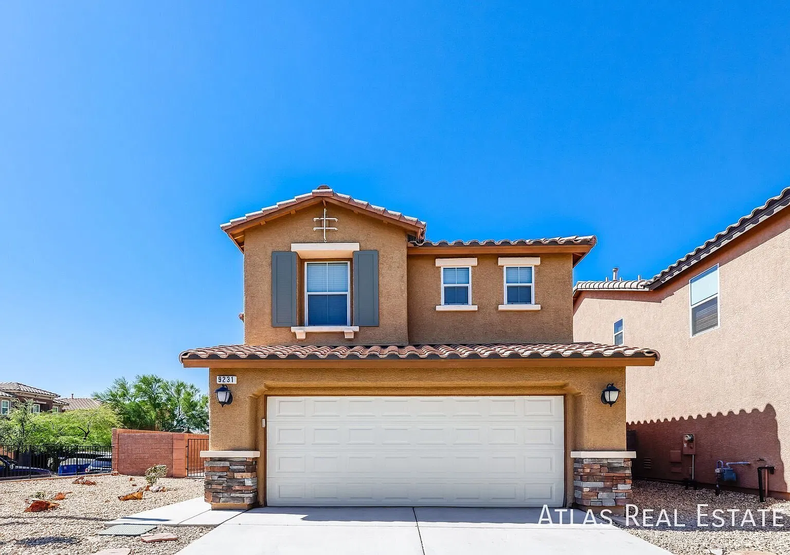 Beautiful 3 Bedroom Home! — Photo 1