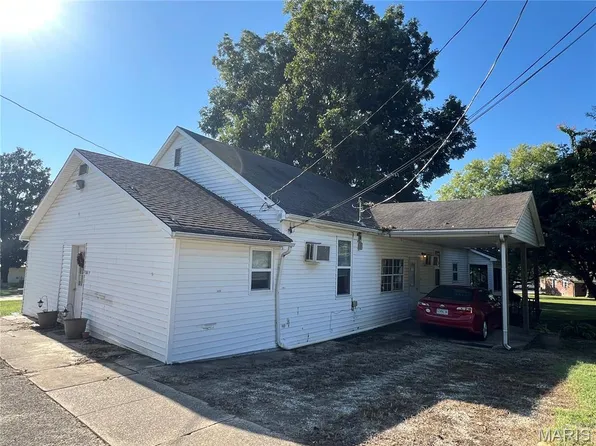 264 W Click Ave, Puxico, MO 63960