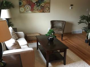 1035 E Tripoli Ave, Milwaukee, WI 53207