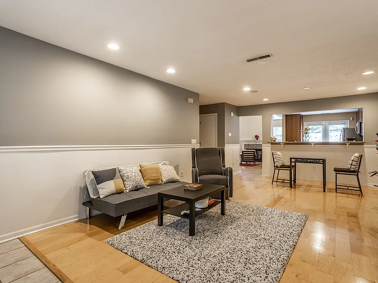 9572 Chalmers St — Photo 14