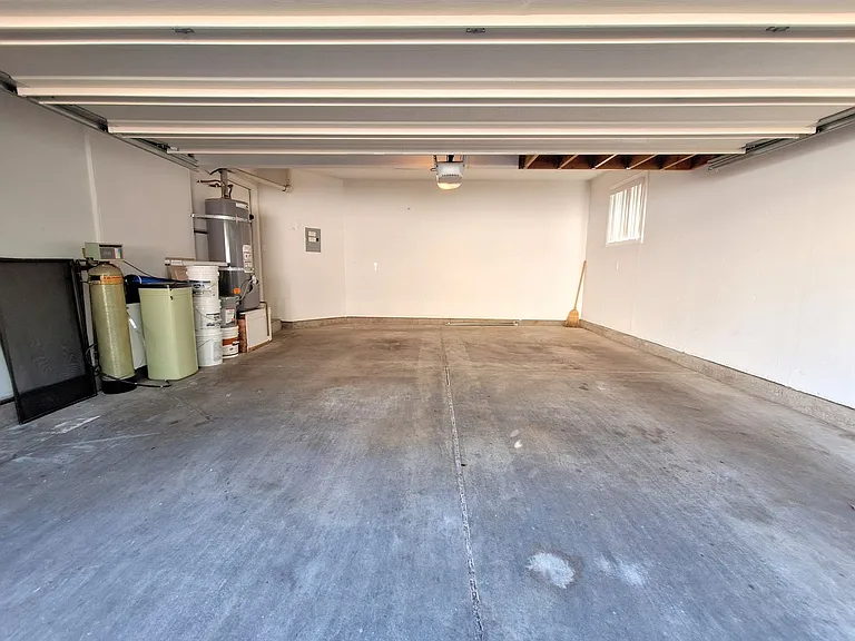 1206 Sierra Village Way — Photo 30