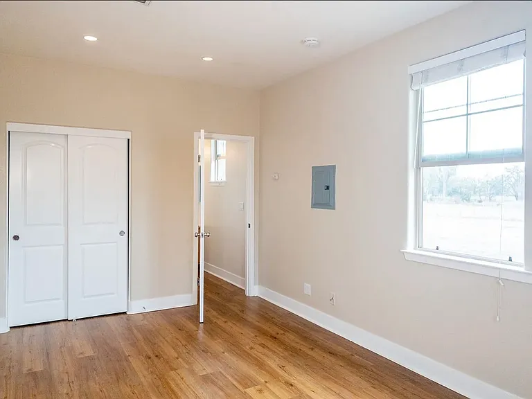 1438 Trombetta St — Photo 10