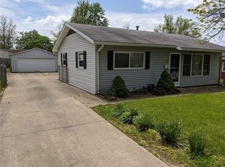 11 Meadow Terrace Dr, Decatur, IL 62521